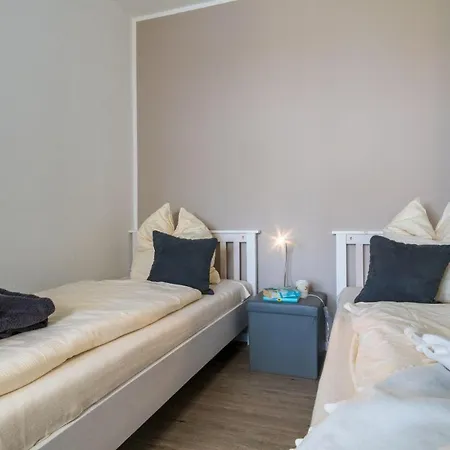 Haus-schoene-aussicht-wohnung-3-17-segelflieger *
