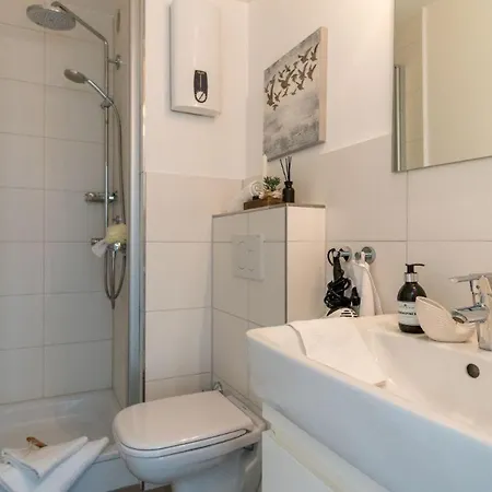 Apartment Haus-schoene-aussicht-wohnung-3-17-segelflieger *
